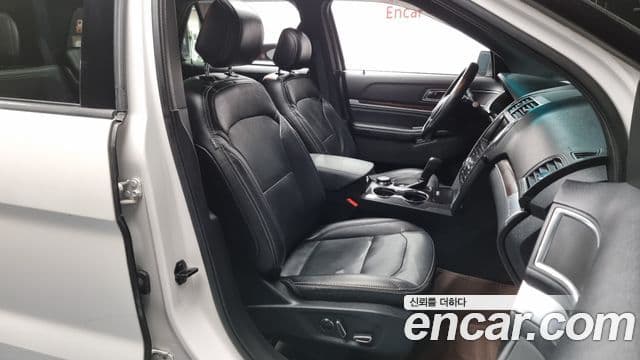 Ford Explorer 5세대, 2016 10