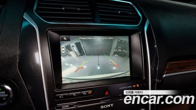 Ford Explorer 5세대, 2016 14