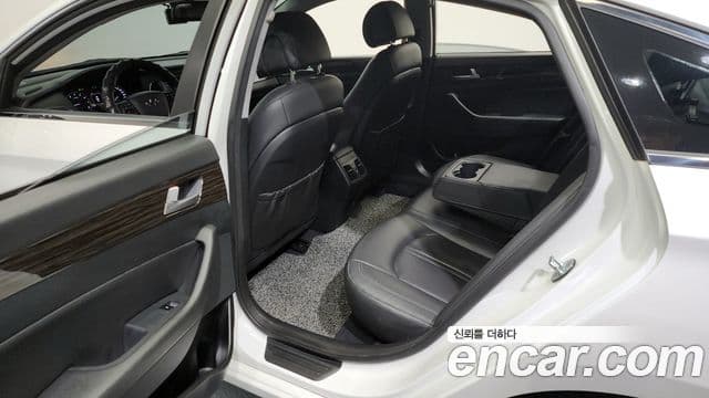 Hyundai LF Sonata 2.0 Smart, 2015 11