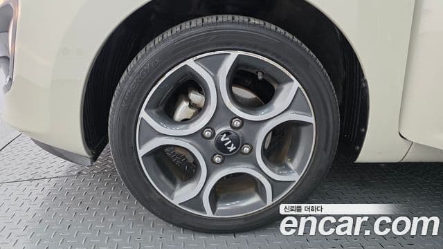 Kia All New Morning Luxury, 2013 все фото