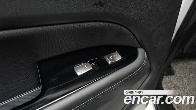 KG모빌리티(SsangYong) G4 Rexton Majesty, 2019 19