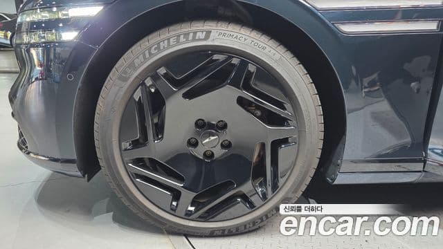 Genesis G90 (RS4) бензин 3.5 турбо e-S/C AWD LWB, 2023 все фото