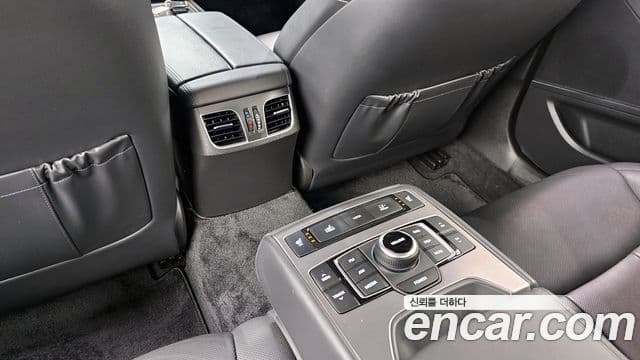 Hyundai Genesis DH Modern, 2014 19