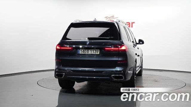 BMW X7 (G07) xDrive 40i M Sport 6인승, 2020 4