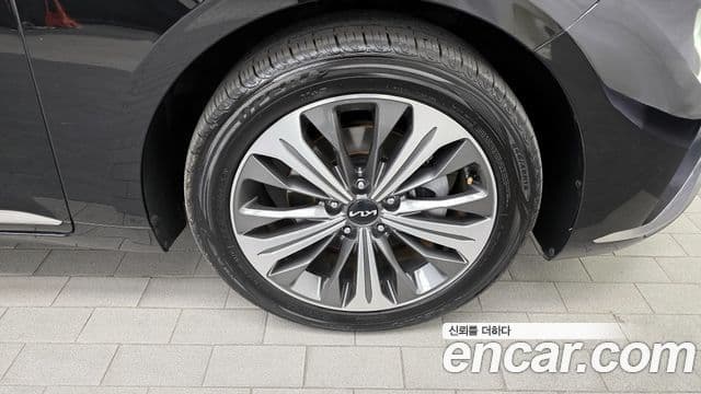 Kia K8 гибрид Noblesse Light, 2022 все фото