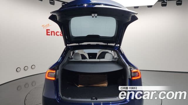 Tesla модель Y, 2024 20