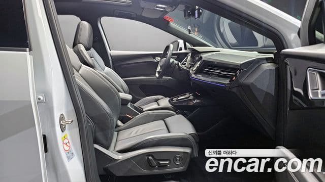 Audi Q4 e-Tron (F4) 40 Premium Sportback, 2022 11