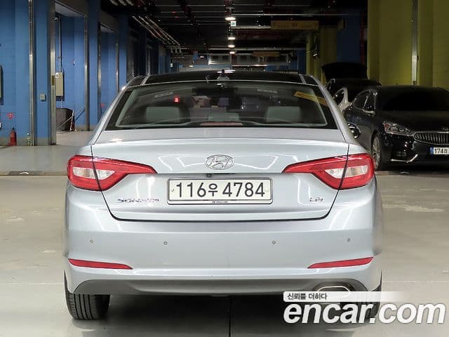 Hyundai LF Sonata LPI Modern(для людей с инвалидностью), 2015 4