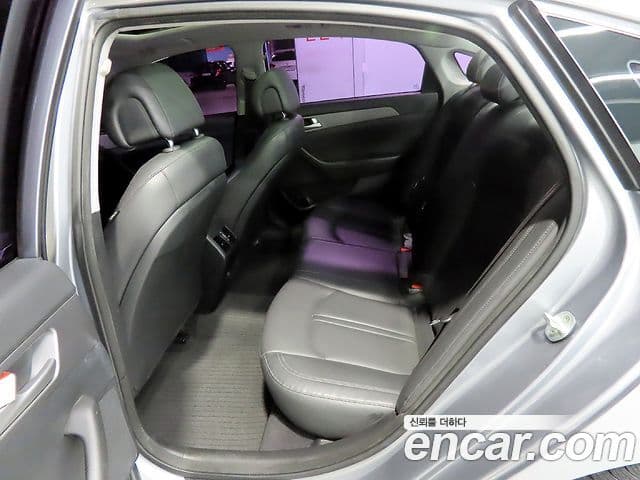 Hyundai LF Sonata LPI Modern(для людей с инвалидностью), 2015 11