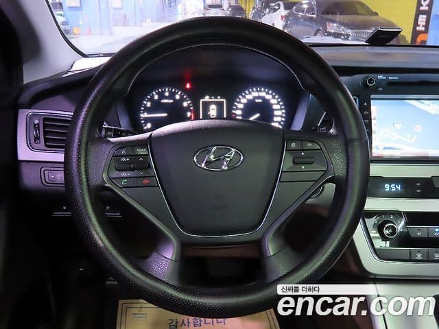 Hyundai LF Sonata LPI Modern(для людей с инвалидностью), 2015 12