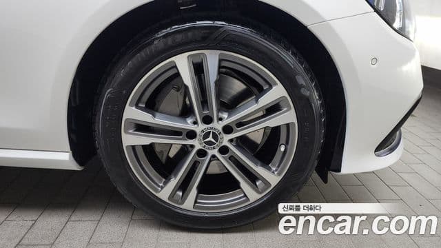 Mercedes-Benz E-класс W213 Avantgarde, 2021 все фото