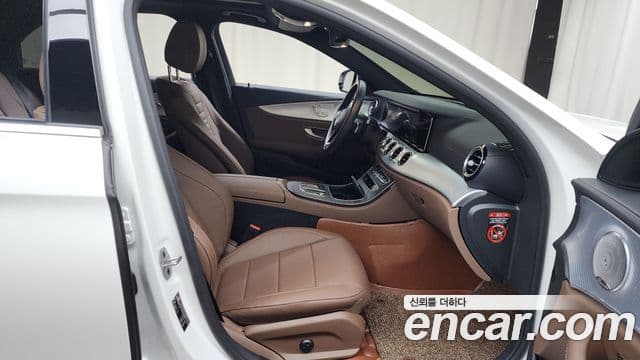 Mercedes-Benz E-класс W213 Avantgarde, 2021 11