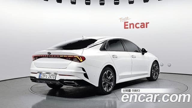 Kia K5 3세대 Signature, 2021 2