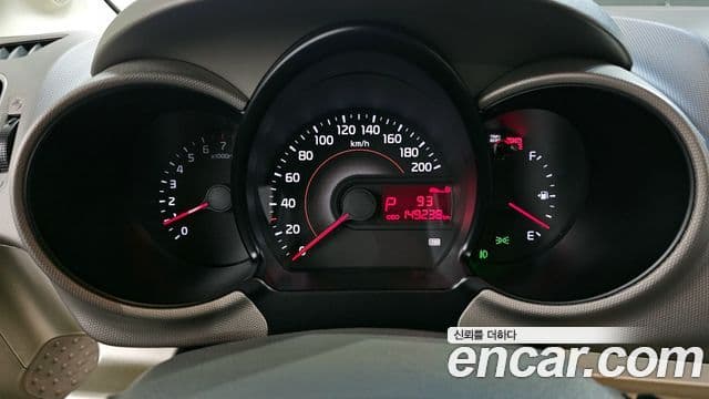 Kia Ray Luxury, 2013 8