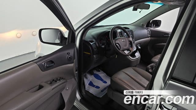 Kia Carnival R Grand Carnival GLX, 2011 11