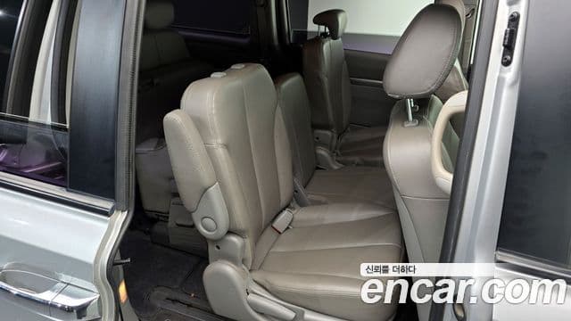Kia Carnival R Grand Carnival GLX, 2011 12