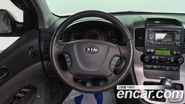 Kia Carnival R Grand Carnival GLX, 2011 13