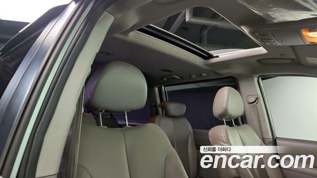 Kia Carnival R Grand Carnival GLX, 2011 17