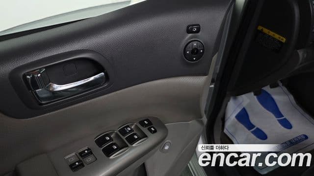 Kia Carnival R Grand Carnival GLX, 2011 18