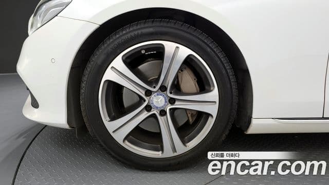 Mercedes-Benz E-класс W213 Avantgarde, 2017 все фото