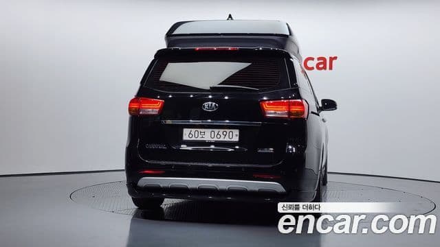 Kia All New Carnival Noblesse, 2017 4