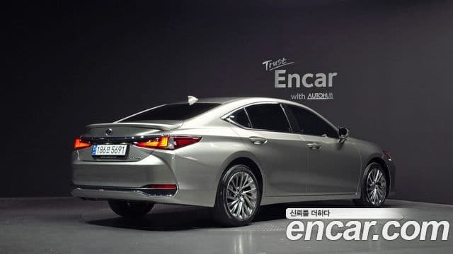 Lexus ES300h 7세대 Luxury Plus, 2025 2