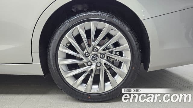 Lexus ES300h 7세대 Luxury Plus, 2025 все фото