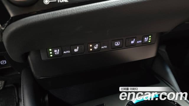 Lexus ES300h 7세대 Luxury Plus, 2025 16