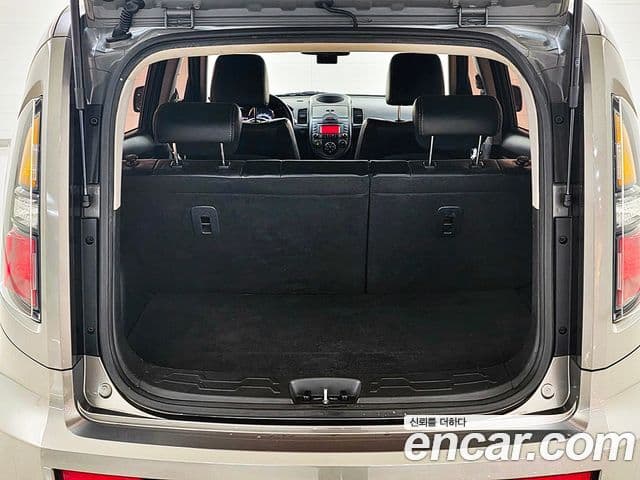 Kia Soul Safety, 2010 19