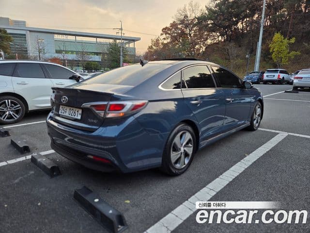 Hyundai LF Sonata гибрид Premium, 2016 4