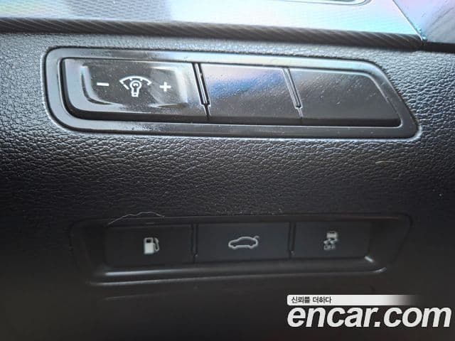 Hyundai LF Sonata гибрид Premium, 2016 13