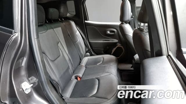 Jeep Renegade 2.4 Longitude high, 2017 12