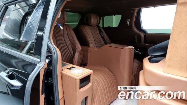 Kia Carnival 4세대 бензин 9인승 High Limousine(компания по спецнадстройкам), 2021 12