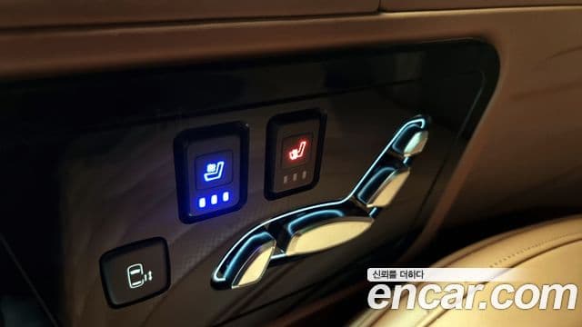 Kia Carnival 4세대 бензин 9인승 High Limousine(компания по спецнадстройкам), 2021 17