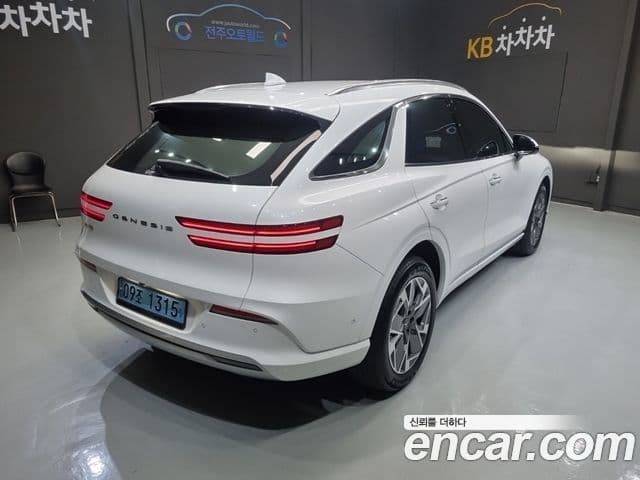 Genesis electrified GV70 e-AWD, 2022 3