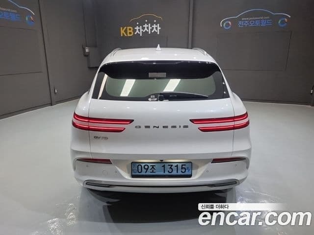 Genesis electrified GV70 e-AWD, 2022 4