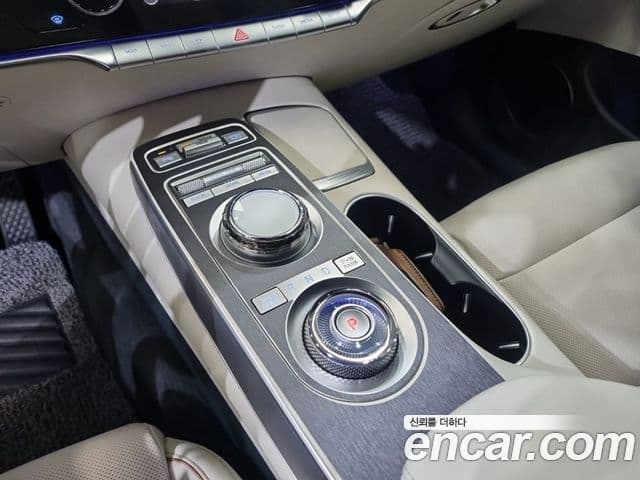 Genesis electrified GV70 e-AWD, 2022 12