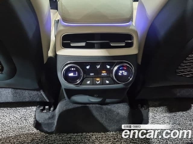 Genesis electrified GV70 e-AWD, 2022 18