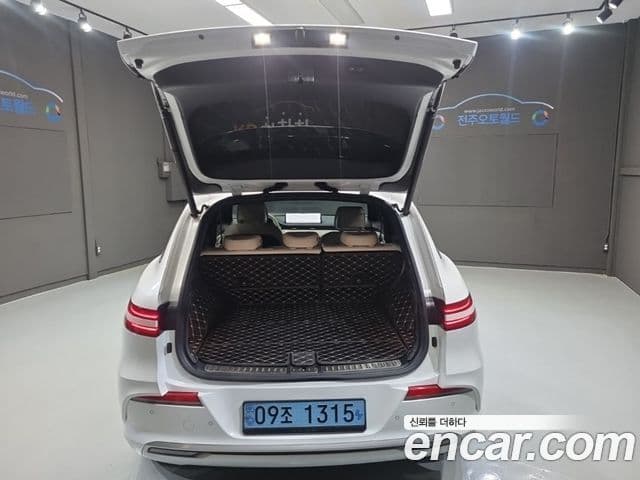 Genesis electrified GV70 e-AWD, 2022 19