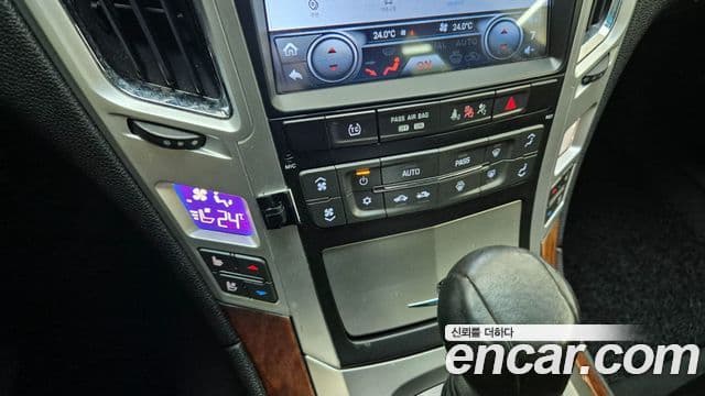 Cadillac CTS 1세대, 2008 14