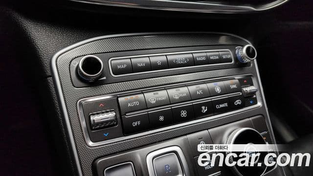 Hyundai The / новый New Santa Fe Premium, 2021 17