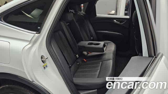 Audi Q4 e-Tron (F4) 40 Premium Sportback, 2024 12