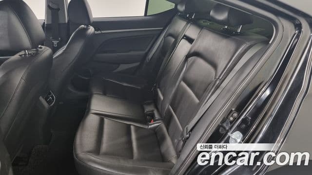 Hyundai Avante AD Special, 2016 13