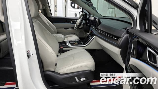 Kia Carnival 4세대 Signature, 2022 11
