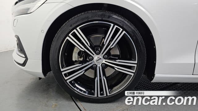 Volvo S60 3세대 T5 Inscription, 2020 все фото