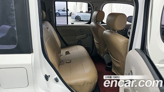 Nissan 큐브 Z12, 2013 12