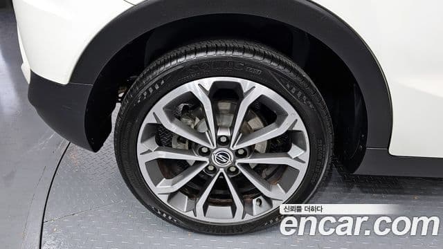 KG모빌리티(SsangYong) Tivoli Armor дизель LX 2WD, 2018 все фото