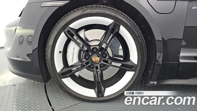 Porsche 타이칸 4S, 2021 все фото