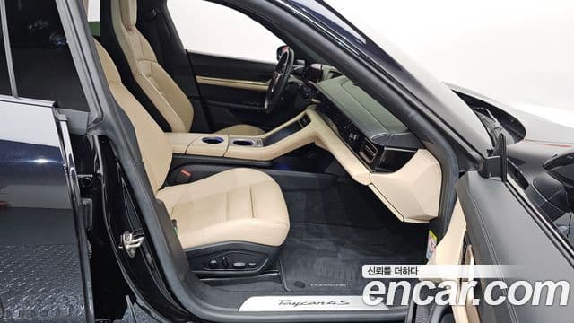 Porsche 타이칸 4S, 2021 11