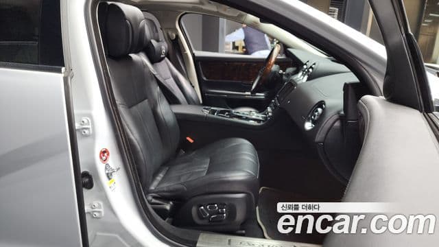 Jaguar All New XJ X351, 2015 11